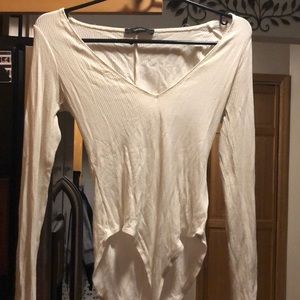 White v- neck bodysuit